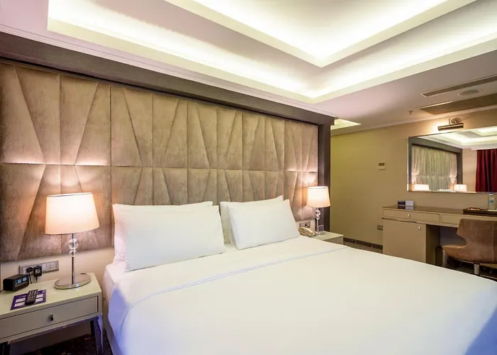 Superior King Room