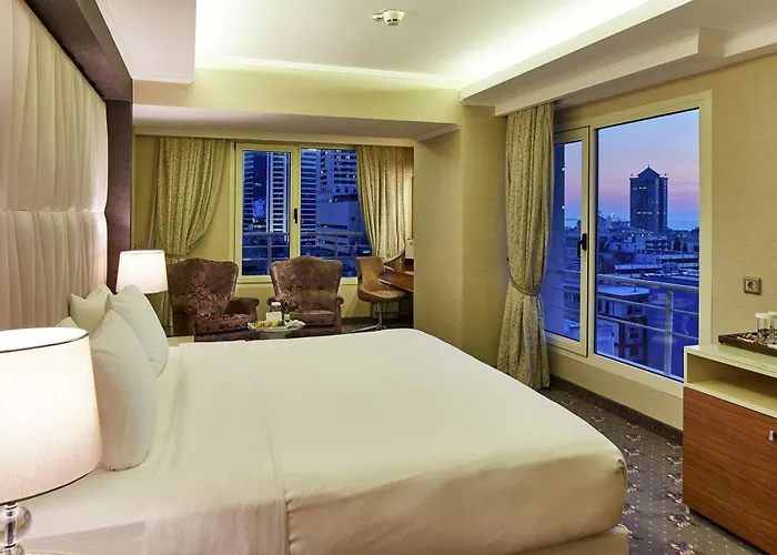 Deluxe King Room